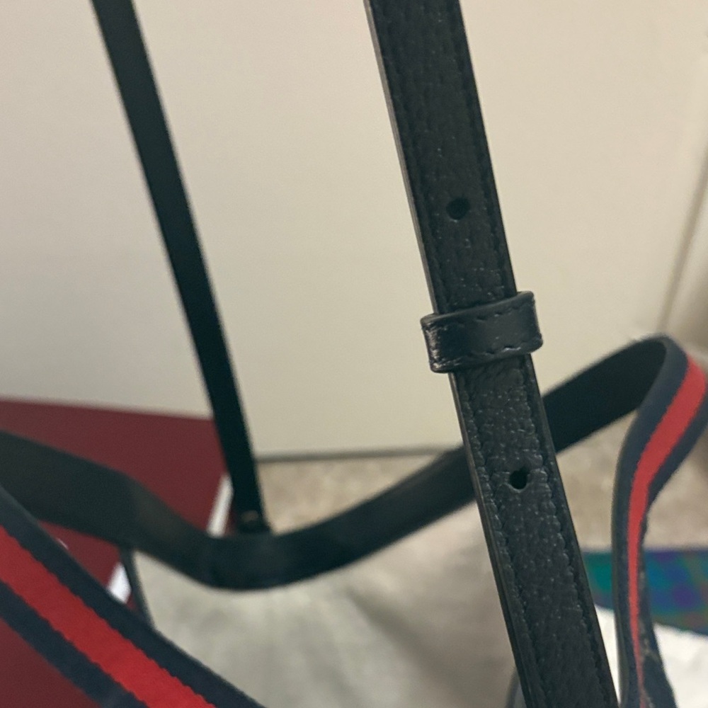 Gucci Black and Red Shoulder Bag - Picture 15 of 16